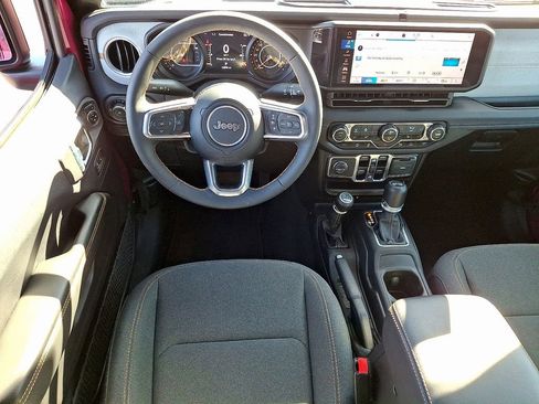 Used 2024 Jeep Wrangler Sahara w/ Safety Group image 11