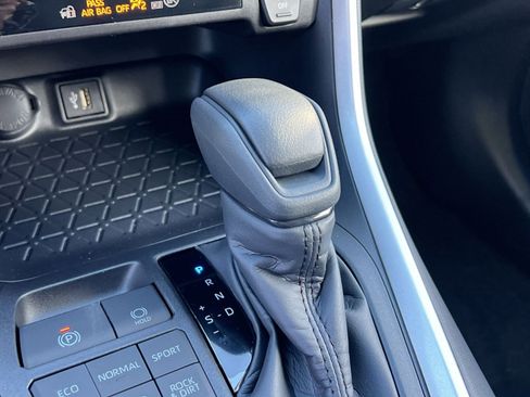 New 2025 Toyota RAV4 LE image 31