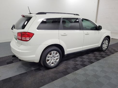 Used 2020 Dodge Journey SE w/ SE Popular Equipment Group image 10