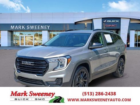 Used 2024 GMC Terrain SLE w/ Driver Convenience Package AWD/4WD image 1