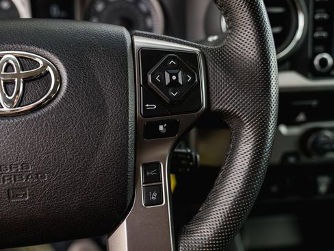 Certified 2022 Toyota Tacoma SR5 w/ Technology Package image 14