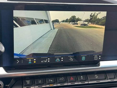 New 2026 Chevrolet Silverado 2500 LTZ w/ LTZ Premium Package AWD/4WD image 16