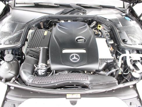 Used 2017 Mercedes-Benz C 300 4MATIC Sedan image 29
