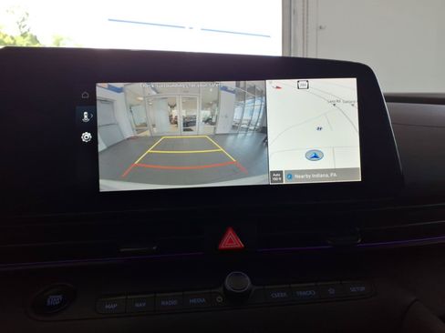 Certified 2025 Hyundai Elantra SEL FWD image 28