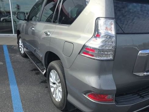 Used 2014 Lexus GX 460 w/ Premium Package image 5