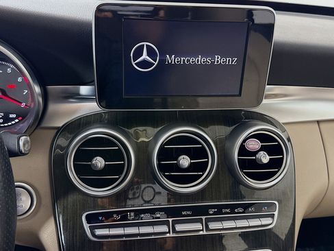 Used 2015 Mercedes-Benz C 300 4MATIC Sedan image 18