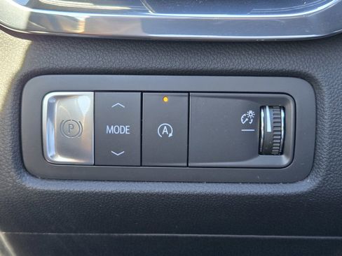 Certified 2025 GMC Acadia Elevation image 24