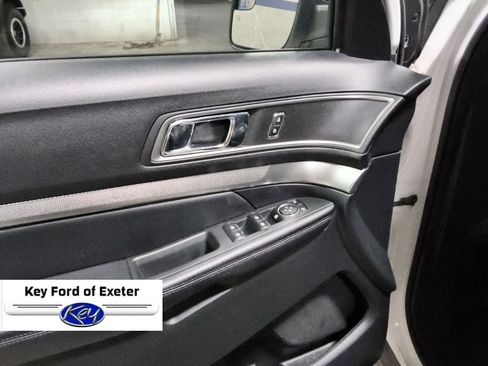 Used 2018 Ford Explorer XLT w/ Equipment Group 202A AWD/4WD image 21