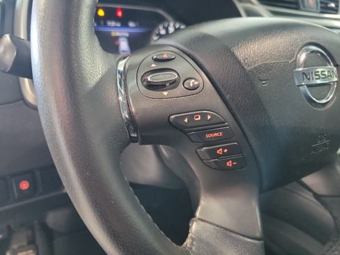 Used 2020 Nissan Murano SV FWD image 25