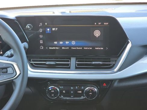 New 2026 Chevrolet Trax LT w/ Driver Confidence Package image 3