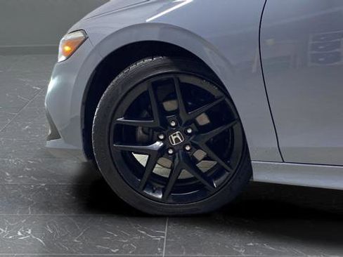 Used 2022 Honda Civic Sport image 28