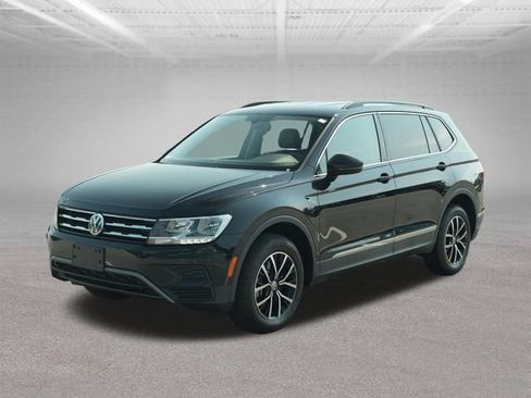 Used 2021 Volkswagen Tiguan SE AWD/4WD image 3