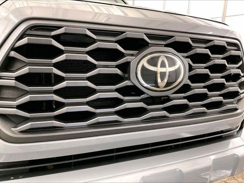 Used 2020 Toyota Tacoma TRD Off-Road image 30