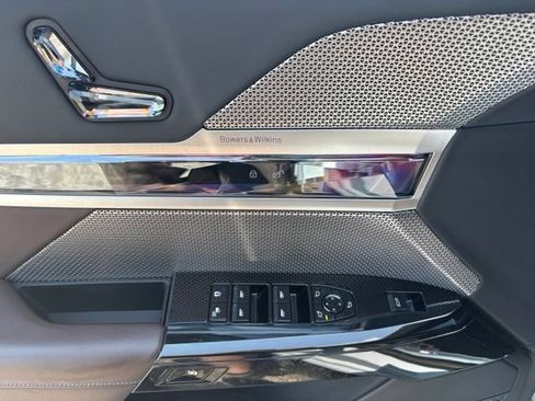 Certified 2024 BMW i7 xDrive60 AWD/4WD image 14