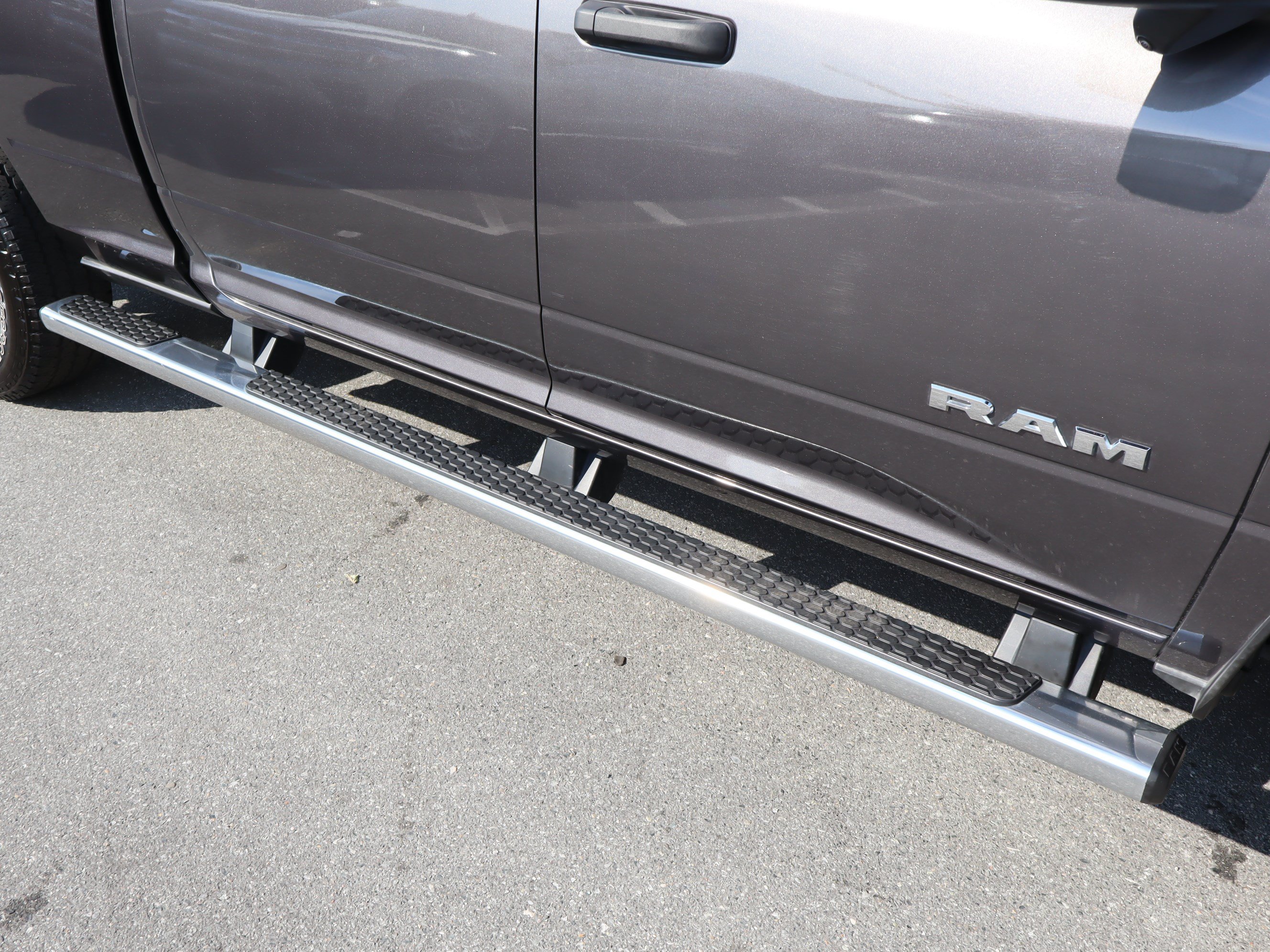 Used 2025 RAM 3500 Big Horn AWD/4WD image 13