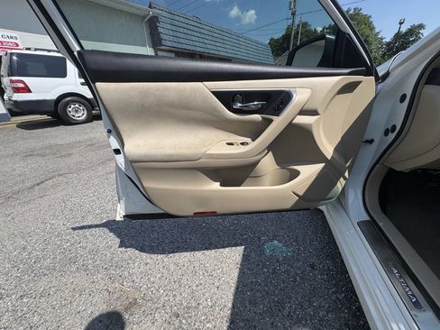 Used 2013 Nissan Altima 2.5 SV w/ 2.5SV Convenience Pkg image 48