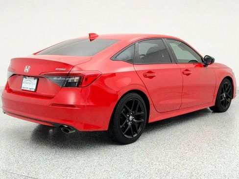 Used 2023 Honda Civic Sport image 5