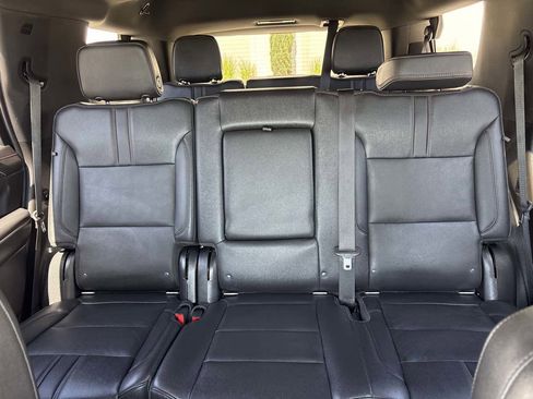 Used 2021 Chevrolet Tahoe RST w/ Luxury Package AWD/4WD image 33