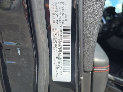 Used 2018 Dodge Durango R/T RWD image 28