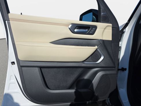 New 2026 Nissan Armada Platinum image 26