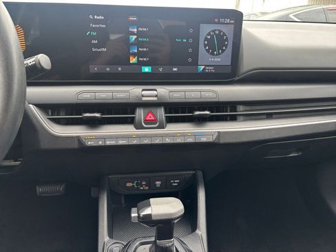 Used 2025 Kia K4 FWD image 17