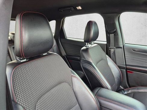 Used 2024 Ford Escape ST-Line w/ Tech Pack #1 FWD image 17