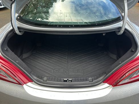 Used 2013 Hyundai Genesis 2.0T image 13