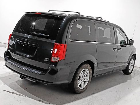 Used 2019 Dodge Grand Caravan SXT FWD image 6