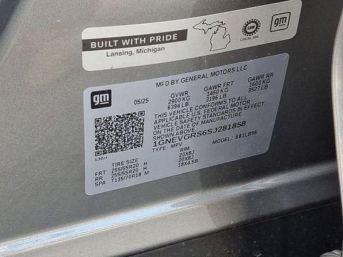 Used 2025 Chevrolet Traverse LT w/ Sun and Wheel Package image 28