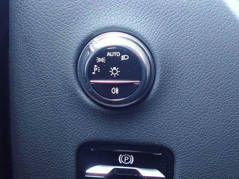 Used 2026 Mercedes-Benz GLC 300 4MATIC image 45