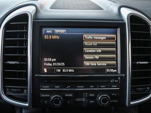 Used 2011 Porsche Cayenne image 14