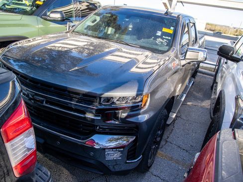 Used 2021 Chevrolet Silverado 1500 LT image 1