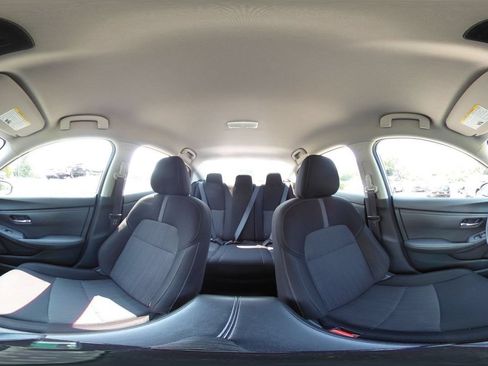 Used 2025 Nissan Sentra SV FWD image 40