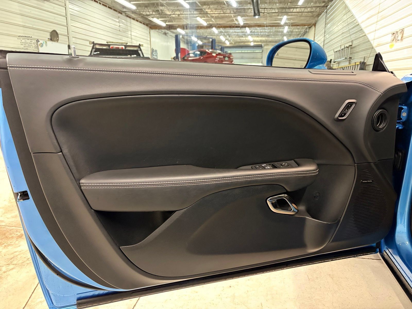 Used 2023 Dodge Challenger SRT Hellcat RWD image 9