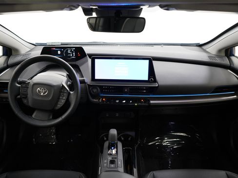 Used 2024 Toyota Prius XLE AWD/4WD image 13