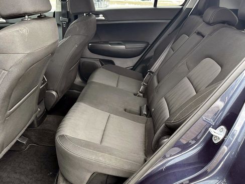 Used 2020 Kia Sportage LX image 11