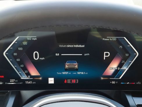 Used 2025 BMW 530i RWD image 13