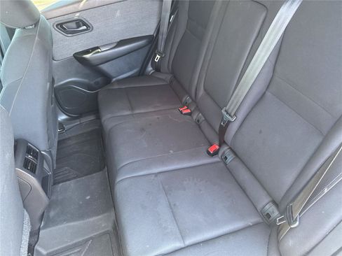 Used 2023 Nissan Rogue S FWD image 29