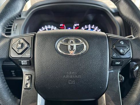 Certified 2018 Toyota 4Runner TRD Off-Road Premium AWD/4WD image 21