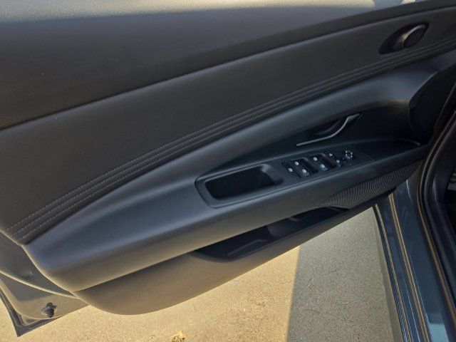 Used 2026 Hyundai Elantra Sport FWD image 20