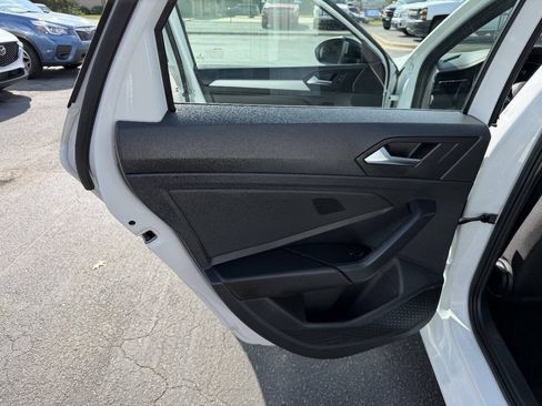 Used 2025 Volkswagen Jetta Sport FWD image 12