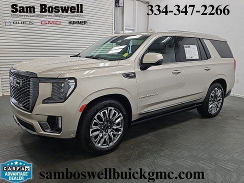 Used 2024 GMC Yukon Denali Ultimate AWD/4WD image 4