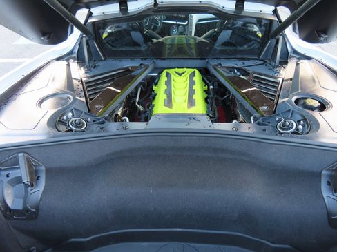 Used 2022 Chevrolet Corvette Stingray Premium Cpe w/ Z51 Performance Package image 14