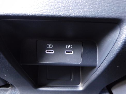 New 2025 Mitsubishi Outlander SE image 31