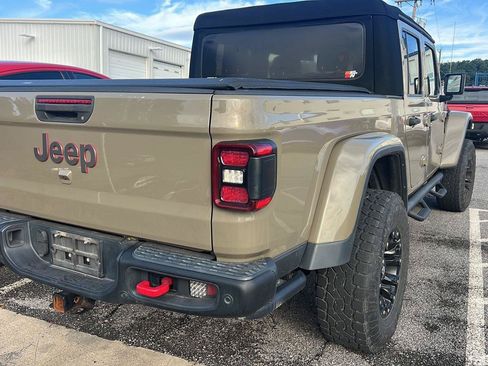 Used 2020 Jeep Gladiator Rubicon w/ LED Lighting Group AWD/4WD image 4