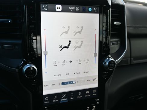 Used 2024 RAM 2500 Laramie w/ Sport Appearance Package image 22