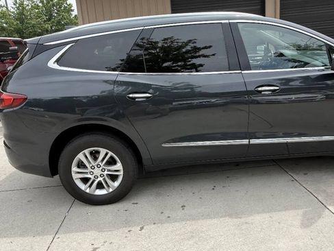 Used 2019 Buick Enclave Essence FWD image 23