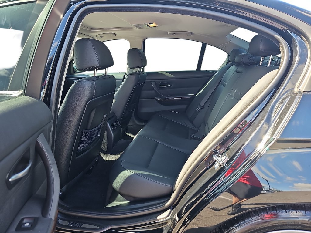 Used 2009 BMW 328i Sedan RWD image 14
