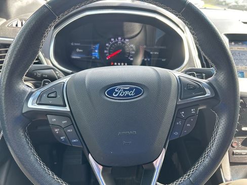 Used 2019 Ford Edge ST AWD/4WD image 17