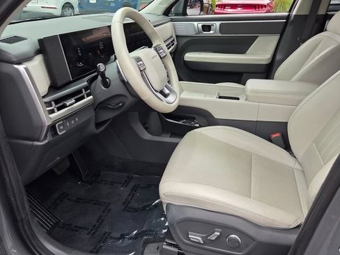 Used 2024 Hyundai Santa Fe SEL FWD image 15